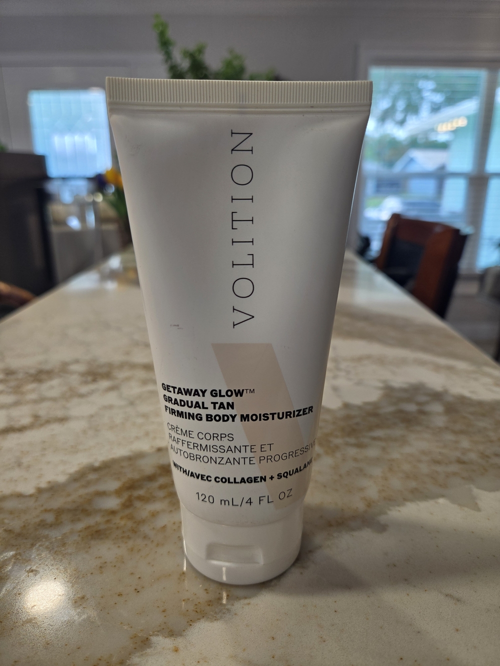 Vollition Getaway Glow Gradual Tan Firming Body Moisturizer - White